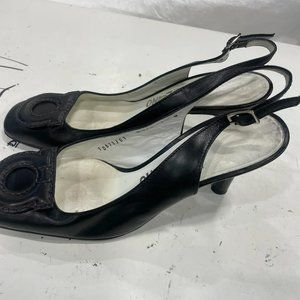 Salvatore Ferragamo women's black leather slingback kitten heel sandal size 7
